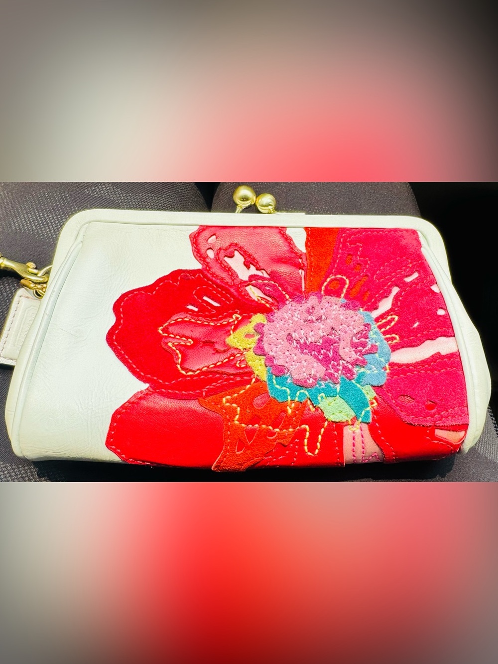 Coach White Kiss lock Wristlet Poppies for Peace Vintage EUC - Picture 6 of 10
